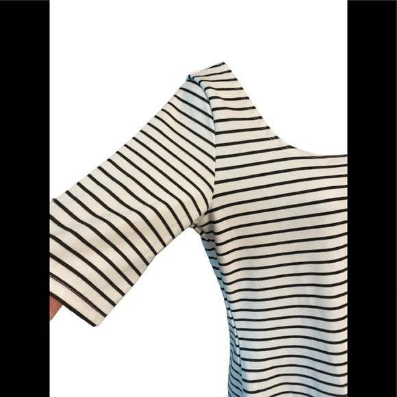Popular Basics Striped Dress - Picture 2 of 8